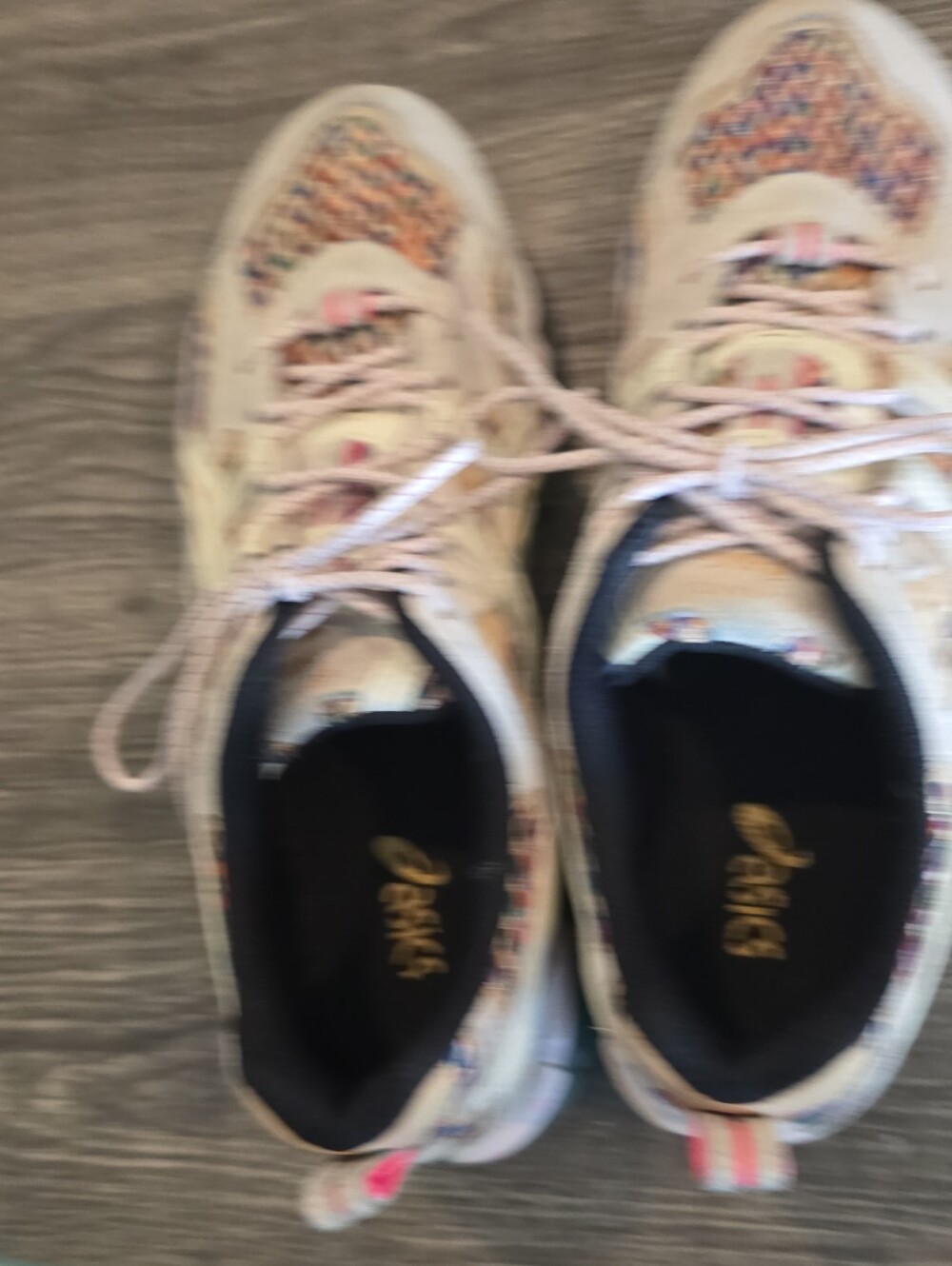 ASICS Gel Nandi Beige Sneakers with Multicolor Knit Accents